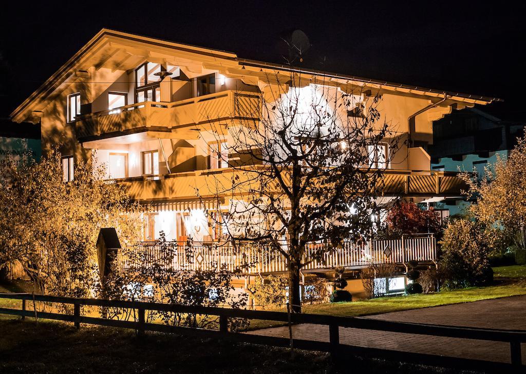 Apart Huditz Zell am Ziller Eksteriør bilde